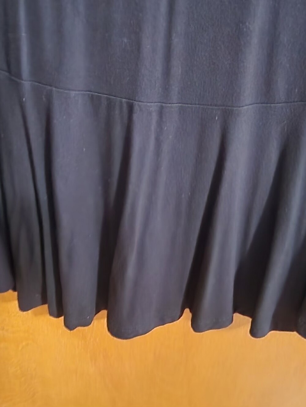 Black Dress With Pretty Ruffled Bottom - Picture 3 of 3